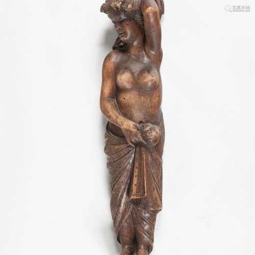 FEMME DRAPÉE En bois sculptéPetits accidents.H.53 cm