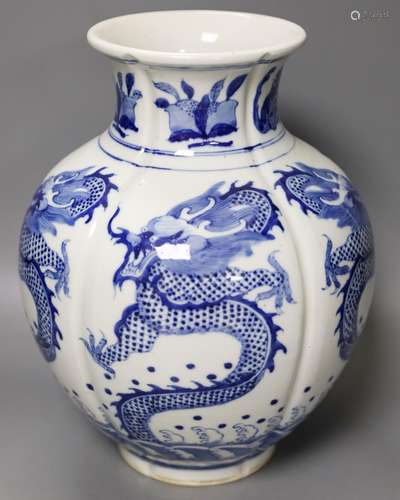 A large Chinese blue and white ‘dragon’ lobed vase,30cm