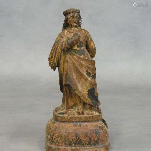 une Vierge : statuette en bois sculpté, traces de polychromi...