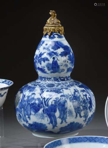 CHINE - XIXe siècle Vase coloquinte en porcelaine, à décor b...