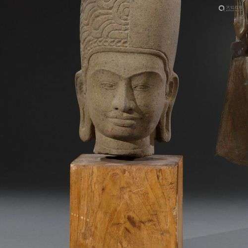 CAMBODGE - XIXe siècle Tête de Harihara en grès sculpté Copi...