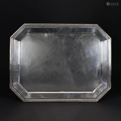 An Italian 800/1.000 octagonal silver tray