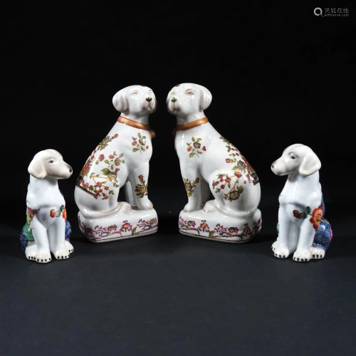 4 porcelain figures of a sitting dog