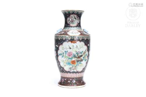 Jarrón de porcelana, familia rosa, China, s.XX