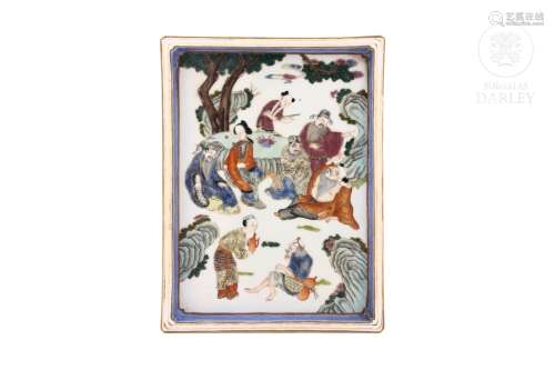 Bandeja de porcelana, familia rosa, dinastía Qing.