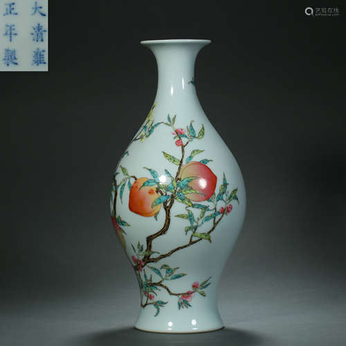 Qing Dynasty,Eight Peaches Olive Bottle