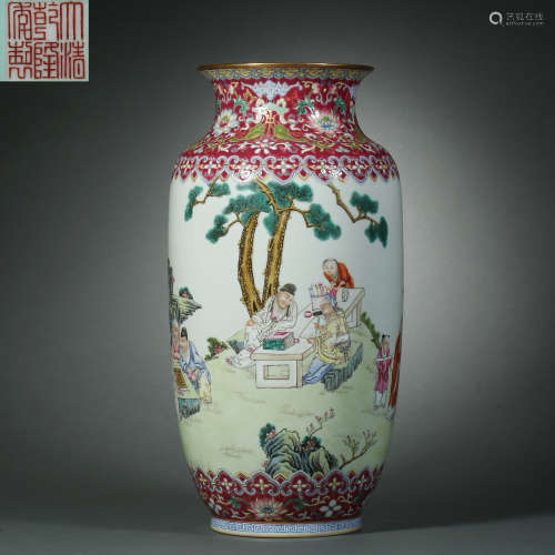 Qing Dynasty,Enamel Rouge-red Glaze Character Bottle