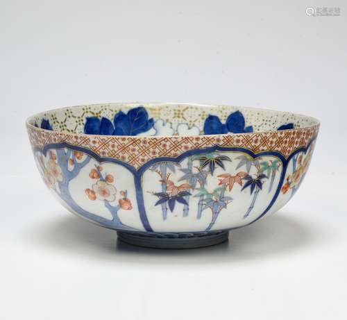 JAPON, IMARI - XXE SIÈCLE Bol En porcelaine décorée en bleu ...