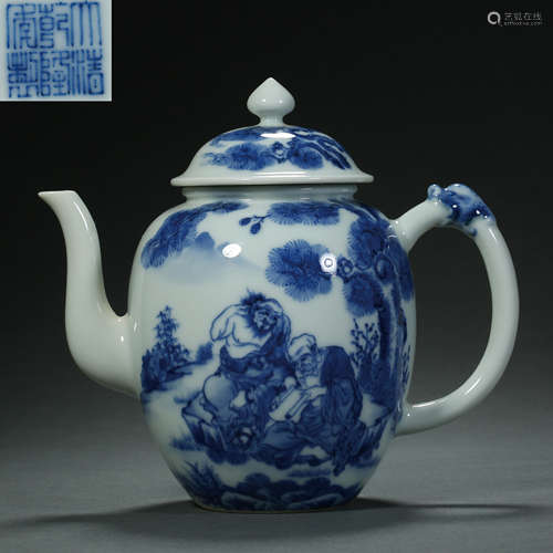 Qing Dynasty,Blue and White Characters Pattern Tea Pot