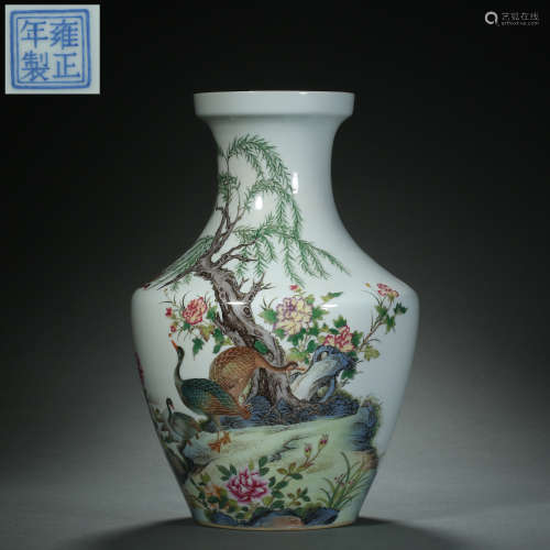 Qing Dynasty,Famille Rose Flowers and Birds Bottle