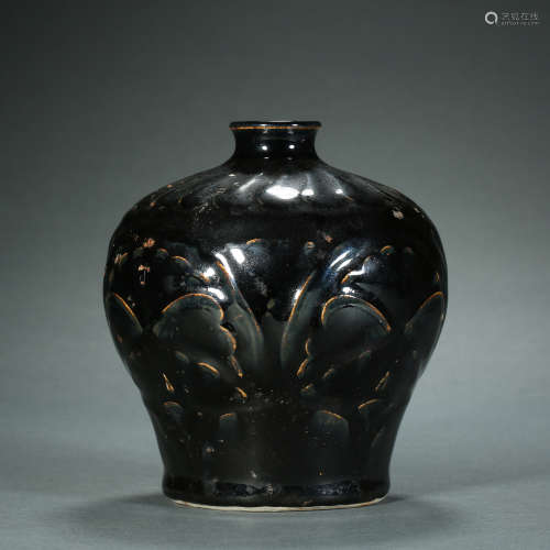 Song Dynasty,Ding Kiln Black Glaze Bottle