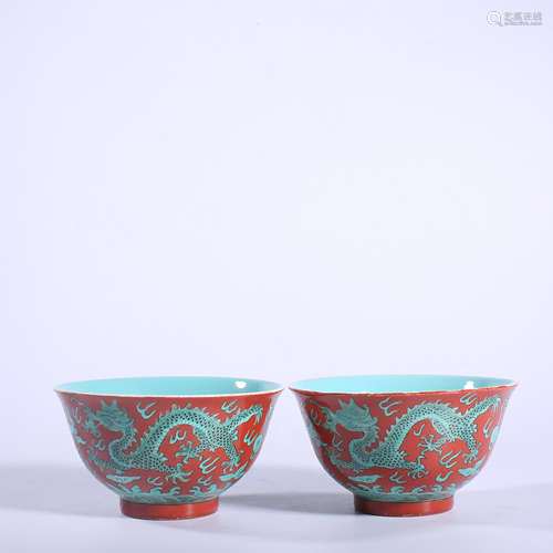 A pair of Green Bowls with red background in Kangxi of Qing ...