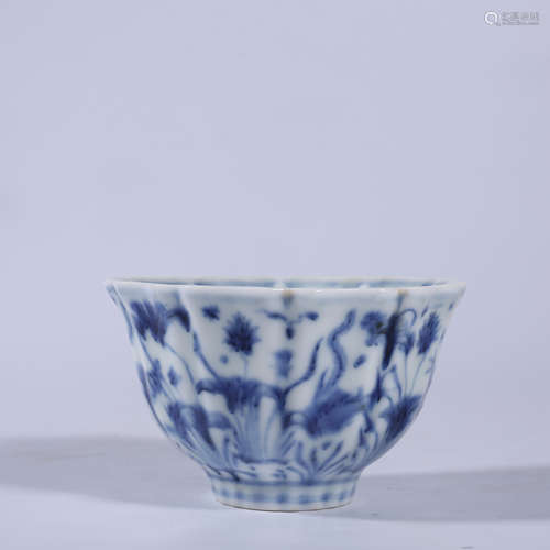 Xuande blue and white cup of Ming Dynasty