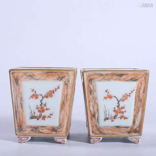 A pair of Yongzheng pink flowerpots in the Qing Dynasty