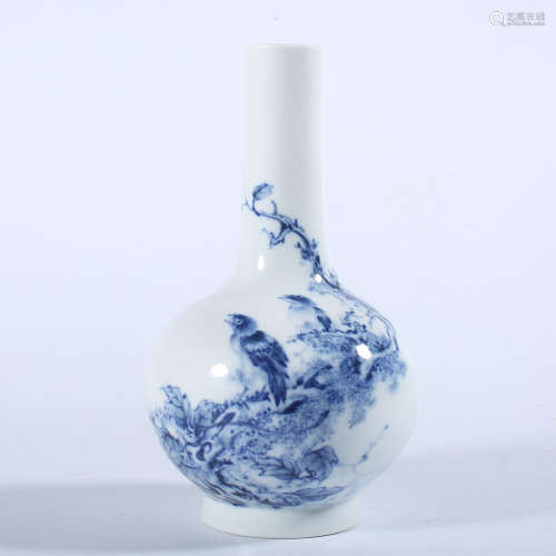 Qing Dynasty Qianlong blue and white celestial vase