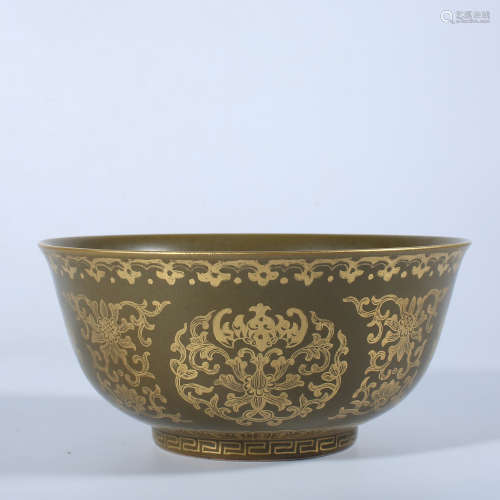 Qing Dynasty Qianlong tea powder glaze bowl