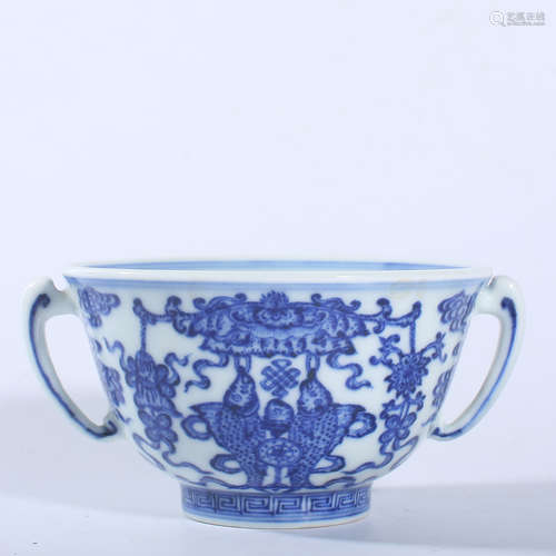 Qing Dynasty Qianlong blue and white double ear cup