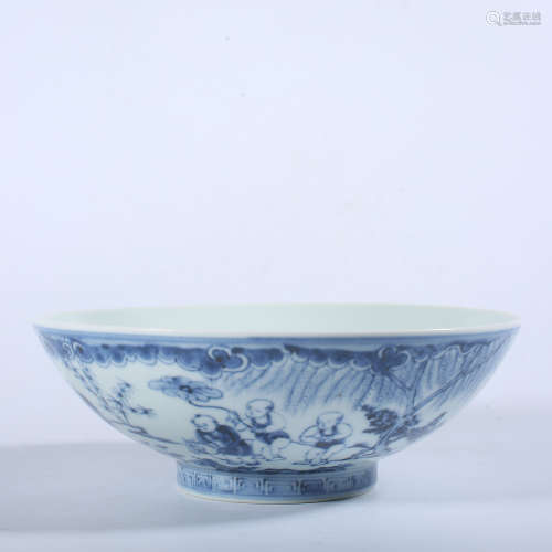 Xuande blue and white bowl of Ming Dynasty