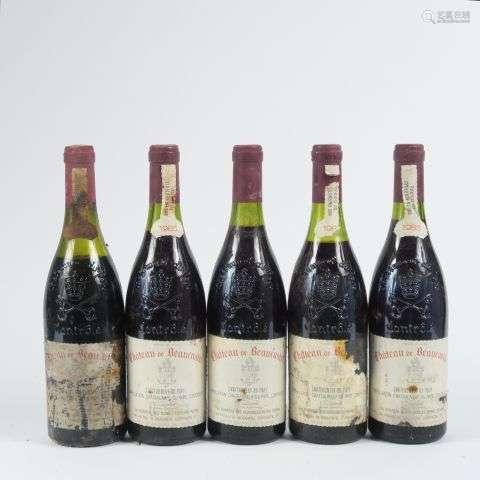 5 BOUTEILLES CHÂTEAU DE BEAUCASTEL CHÂTEAUNEUF DU PAPE - 198...