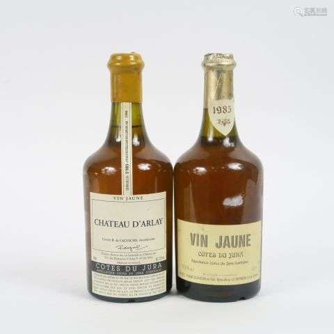 2 BOUTEILLES VIN JAUNE : 1 CLAVELIN 1985 - 1 CHÂTEAU D'ARLAY...