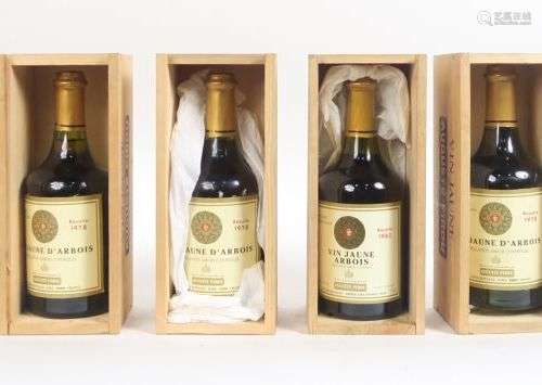 4 BOUTEILLES VIN JAUNE AUGUSTE PIROU : 3 DE 1978 - 1 DE 1982...