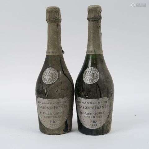 2 BOUTEILLES CHAMPAGNE PERRIER JOUET 'BLASON DE France' - 19...