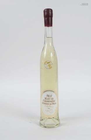 1 BOUTEILLE (50 CL) MARC DE CHAMPAGNE 'DERRIERE LES MURS' MO...