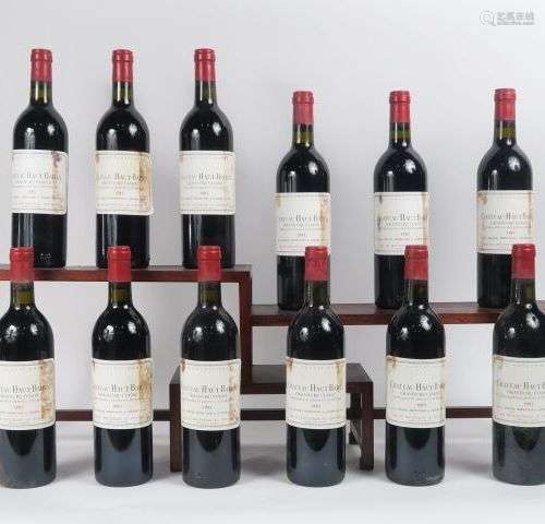 12 BOUTEILLES CHÂTEAU HAUT BAILLY GCC GRAVES - 1983 - CBO - ...