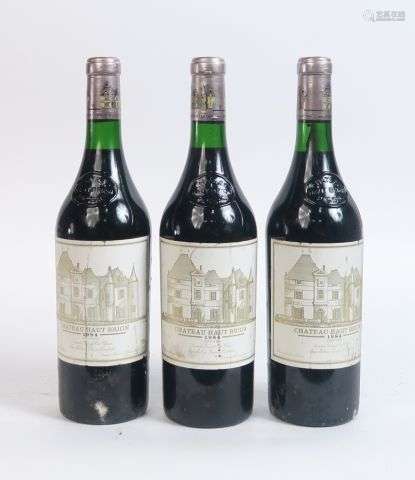 3 BOUTEILLES CHÂTEAU HAUT BRION 1er GCC GRAVES - 1984 - 2 CM