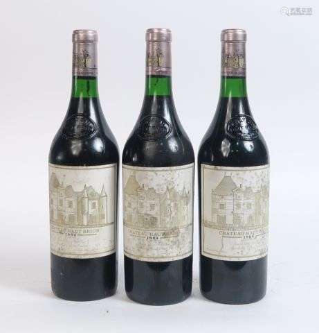 3 BOUTEILLES CHÂTEAU HAUT BRION 1er GCC GRAVES - 1984 - 2 CM...