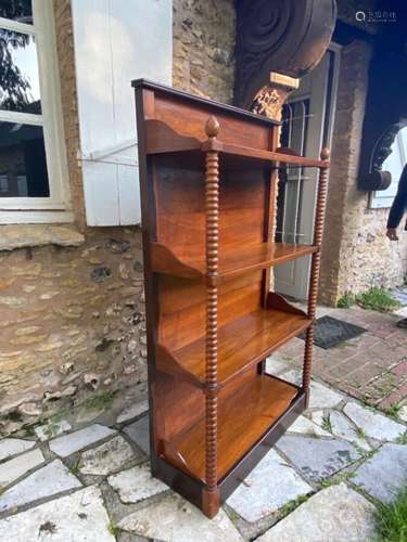 Commode en bois naturel ouvrant par 4 tiroirs, dessus marbre...