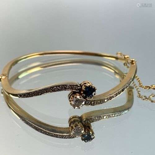 Bracelet rigide en or jaune avec pavage de diamants de 0,50 ...