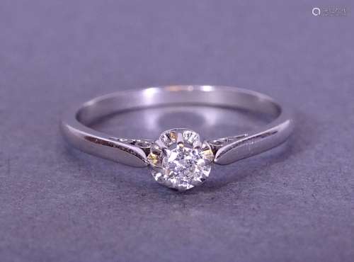 Bijou: Bague en platine sertie d'un diamant solitaire d'env....