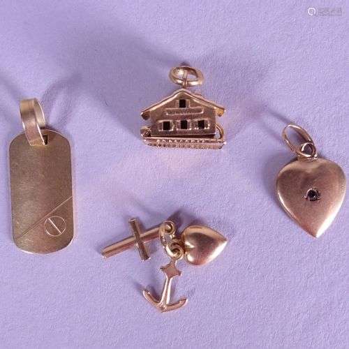 Bijou: 4 Pendentifs en or jaune 18K P: 8,5gr