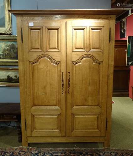 Meuble: Armoire Louis XIV chêne 18eS 193x148x65,5cm 2P