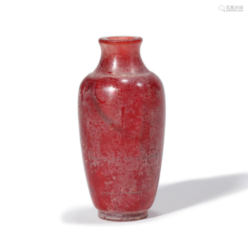 A Red Glass Snuff Bottle, Yongzheng Mark