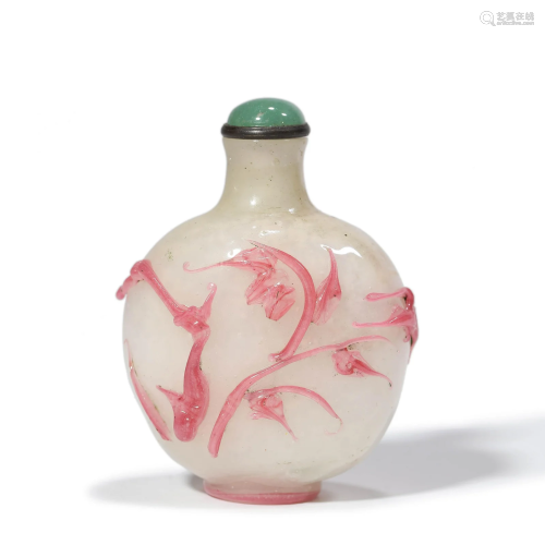 A Pink Overlay Flower White Snuff Bottle