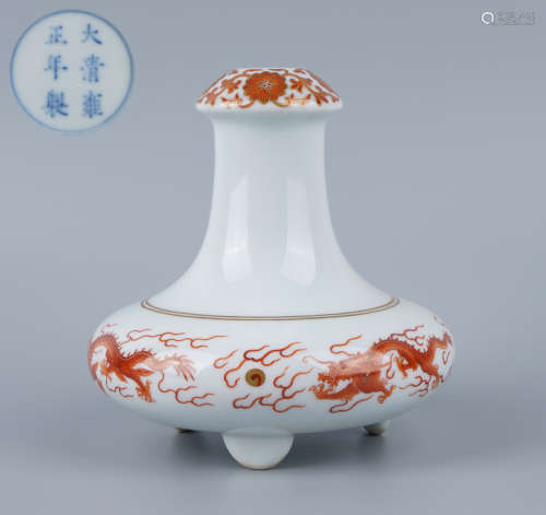 Yongzheng Gilt Iron-Red Dragon Vase