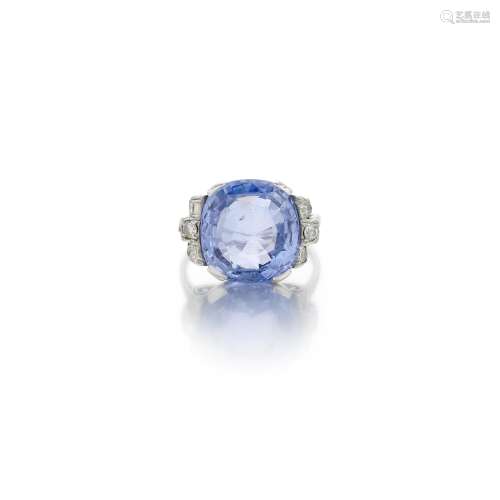 Sapphire and diamond ring (Anello in zaffiro e diamanti)