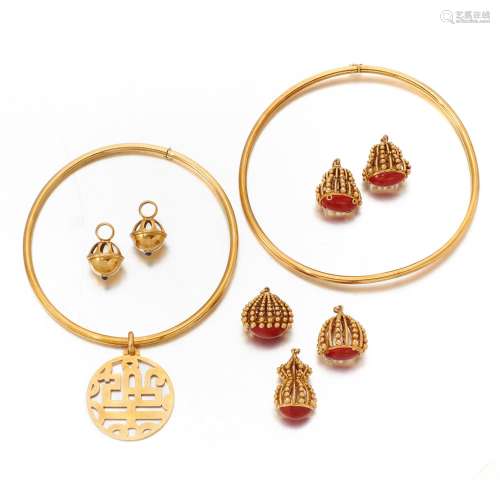 Collection of gold and coral jewels (Collezione di gioielli ...