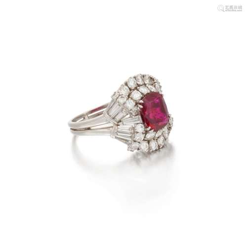 Ruby and diamond ring (Anello con rubino e diamanti)