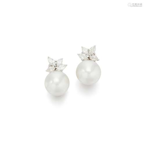 Pair of cultured pearl and diamond earrings  (Paio di orecch...