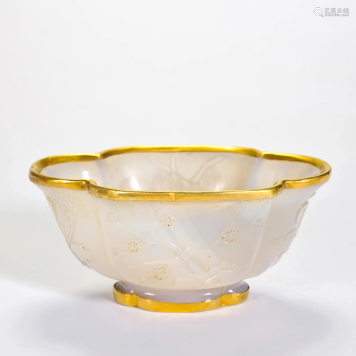 A Carved Quatrefoil Agate Bowl Tang Dynasty