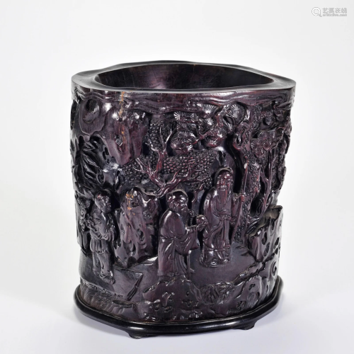 A Carved Rosewood Brushpot Qing Dynasty