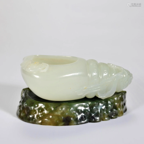 A Carved WHite Jade Washer Qing Dynasty