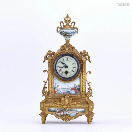 Western Gilt Bronze Mantel Clock