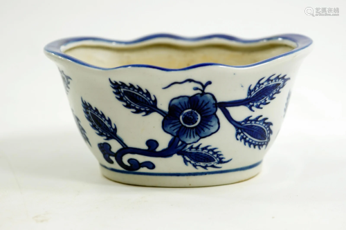 Hand-painted ceramic flower pot, size 16 * 12 * 8 cm