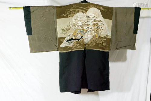 Traditional Japanese kimono size 130 * 97 cm