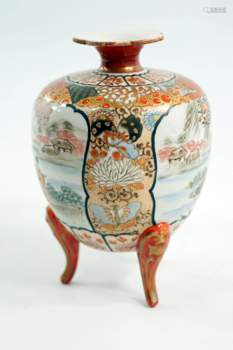 Japanese vase in hand-signed artist's art decorated