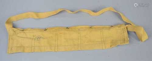 A US M1 Garand cloth bandolier